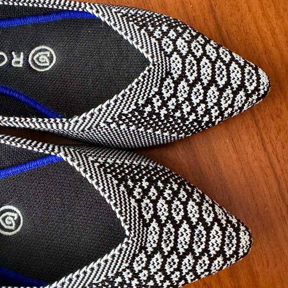 Rothy’s The Point Rare Python Snakeskin Black and White Pattern - Picture 2 of 6